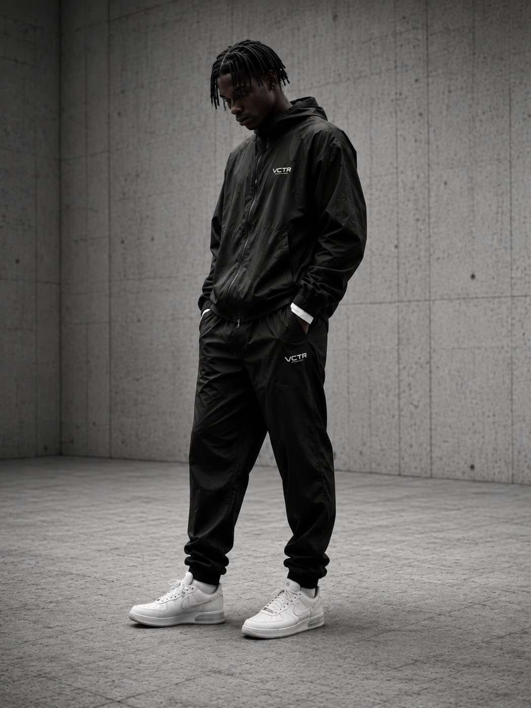 VCTR 022 · Half-Zip